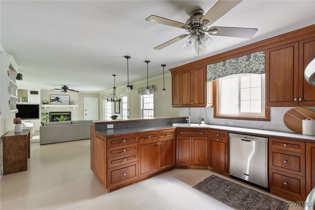 3410 Traylor Dr