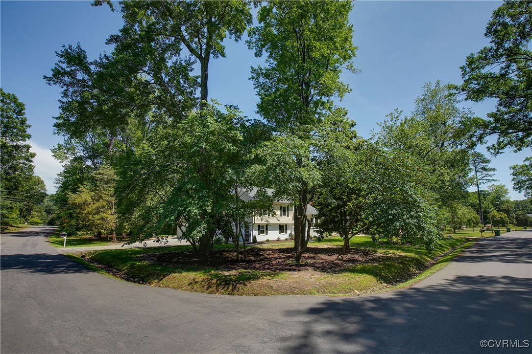 2851 Penrose Dr