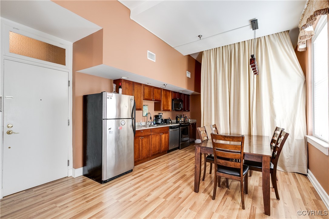 212 W Franklin St Unit#U102