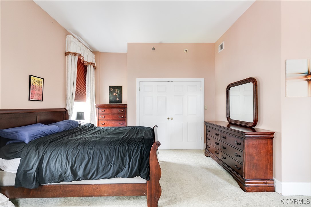 212 W Franklin St Unit#U102