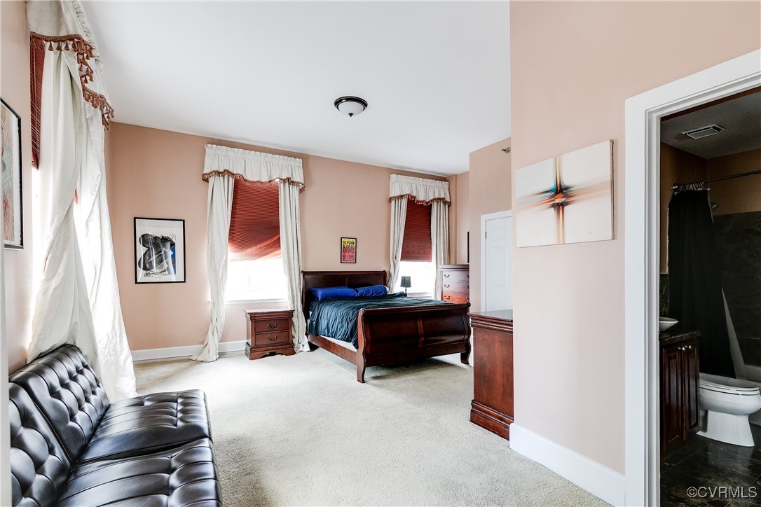 212 W Franklin St Unit#U102