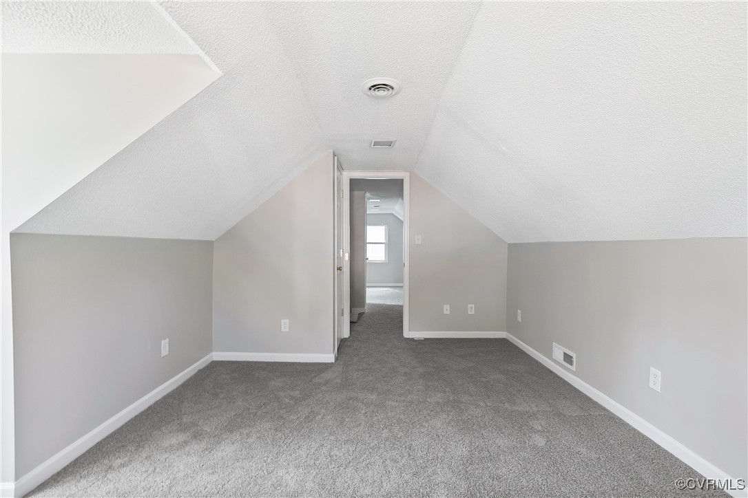 206 Larne Ave