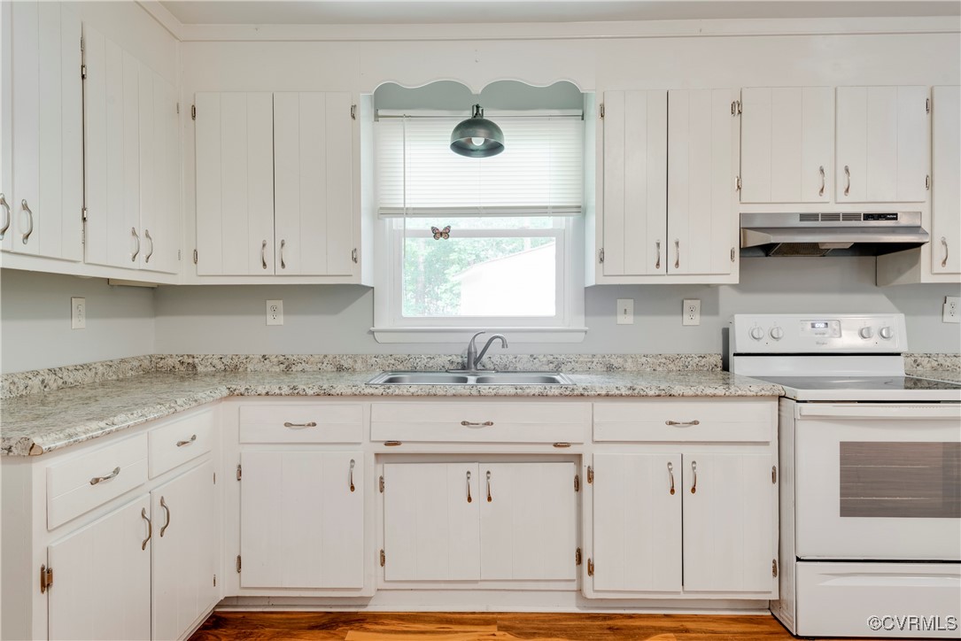 3020 Clintwood Rd
