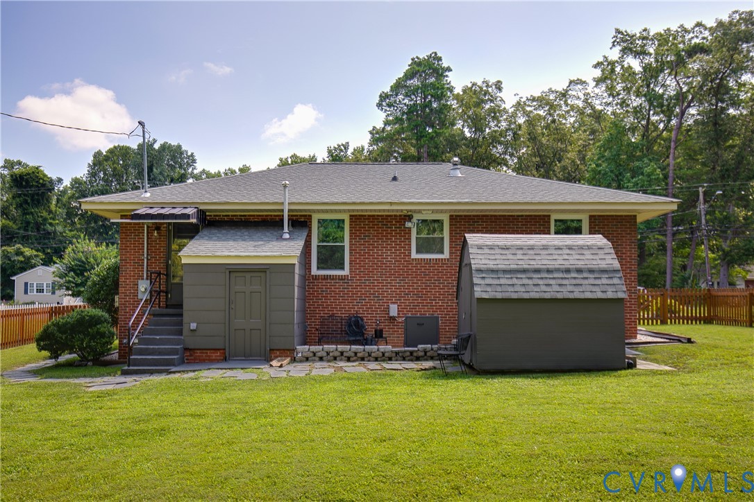 1722 Leicester Rd