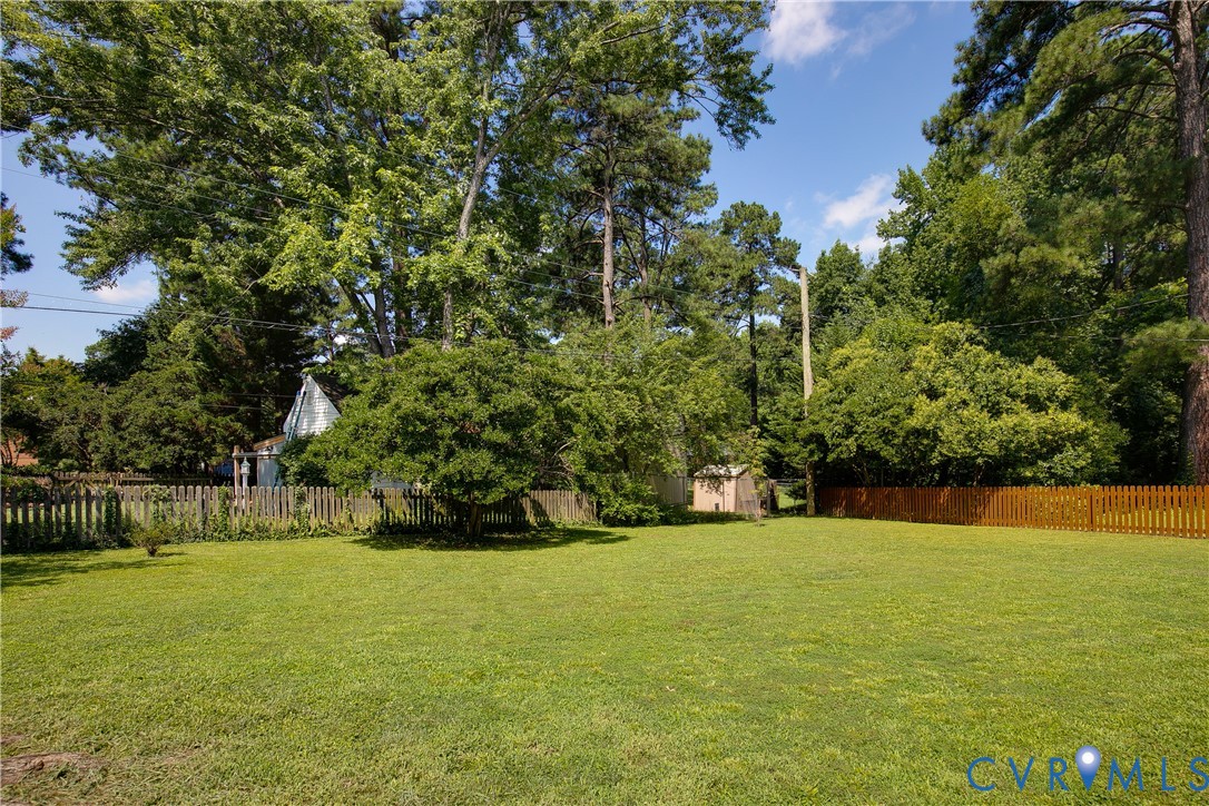 1722 Leicester Rd