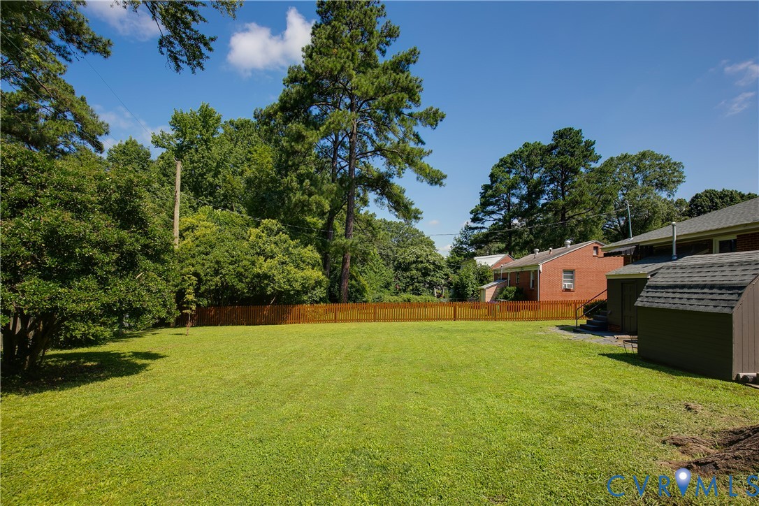 1722 Leicester Rd
