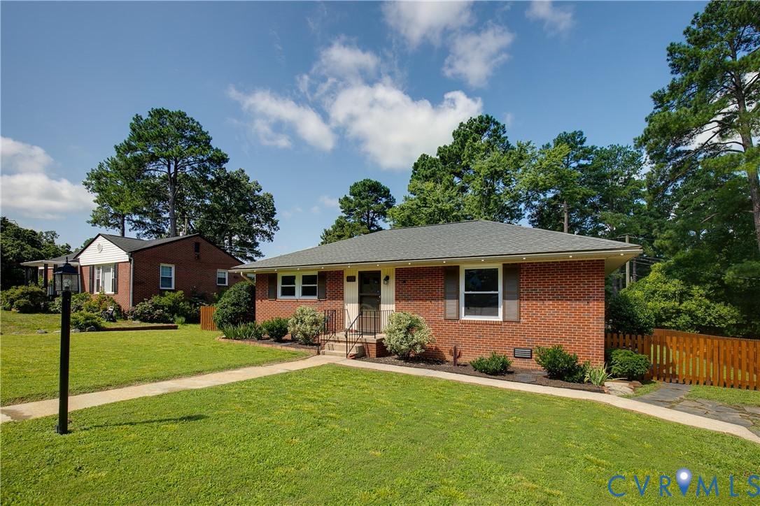 1722 Leicester Rd