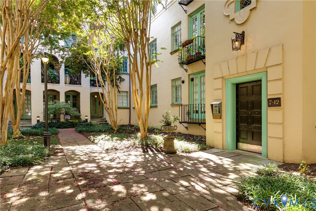 503 N Arthur Ashe Blvd Unit#U9