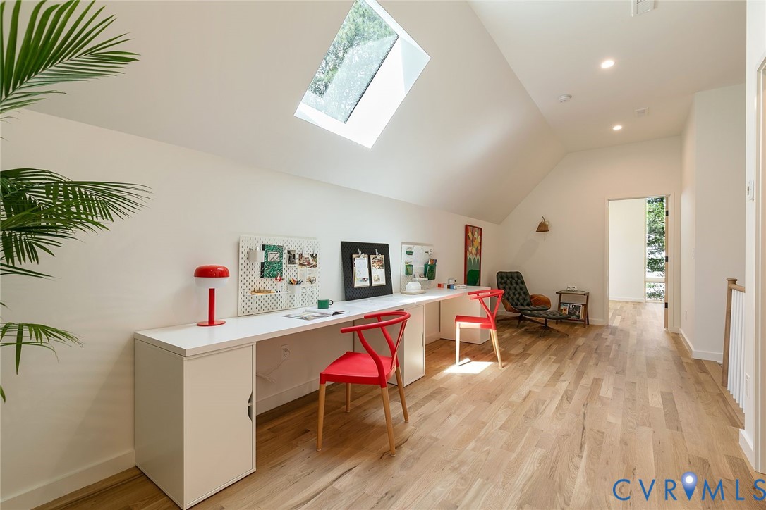 7438 Cherokee Rd
