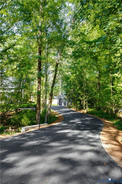 7438 Cherokee Rd