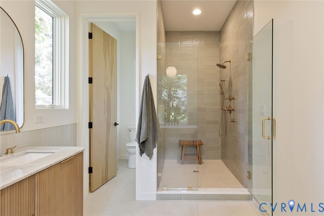 7438 Cherokee Rd