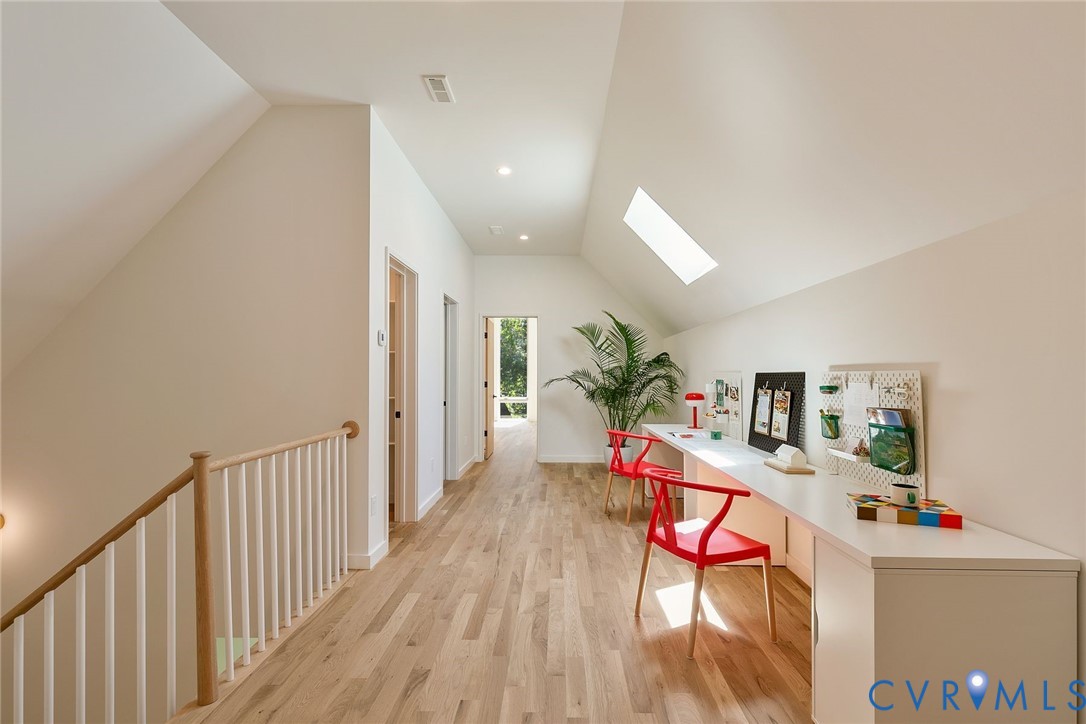 7438 Cherokee Rd