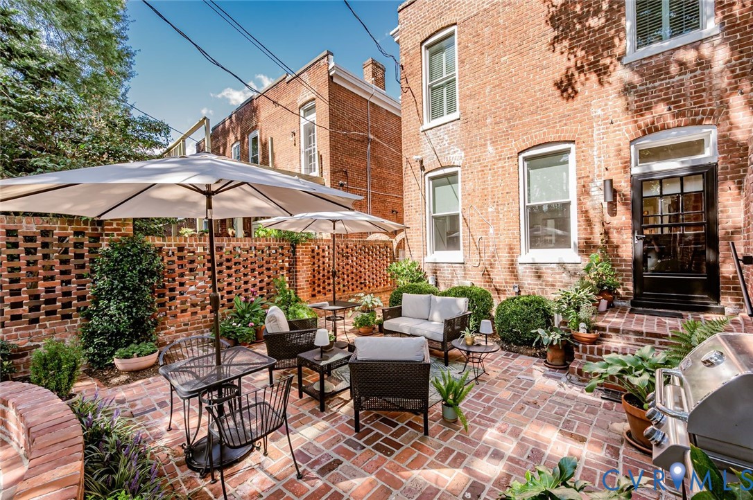 2305 Floyd Ave