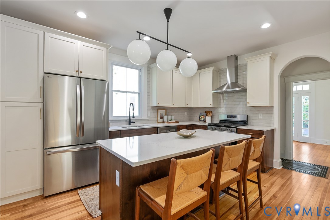 514 W 25th St