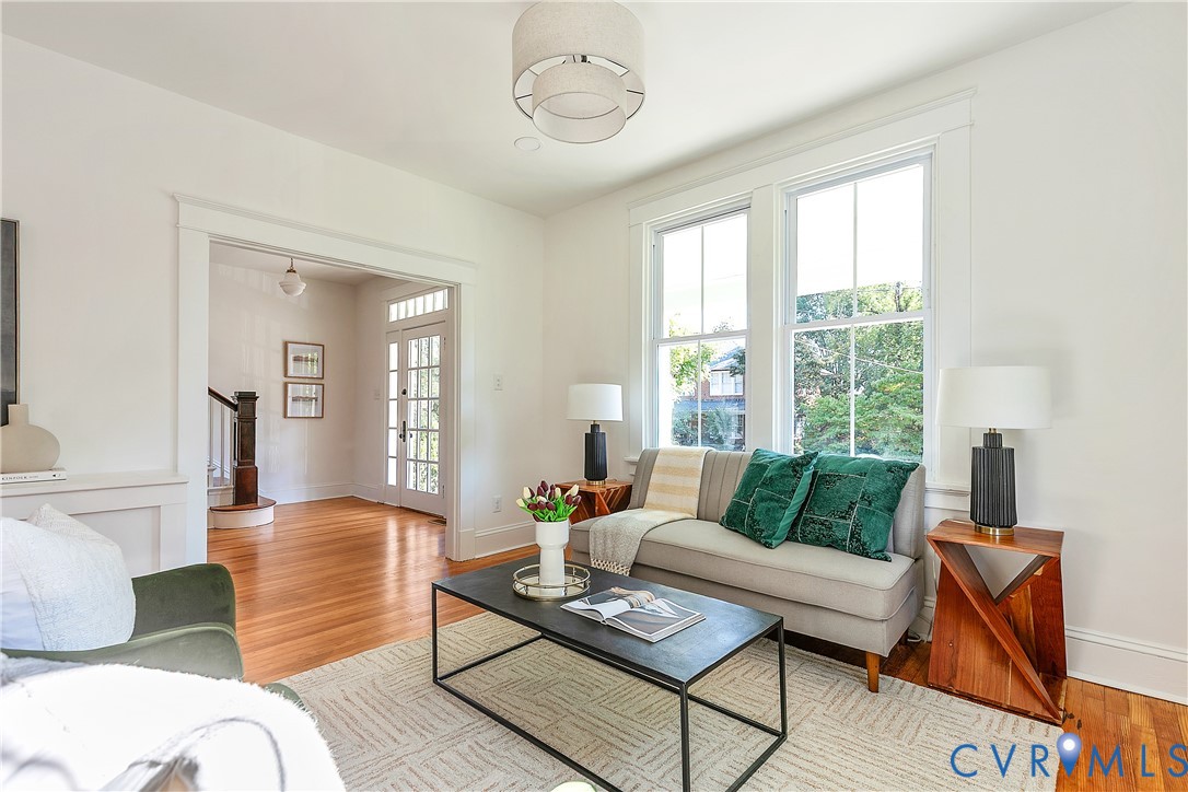 514 W 25th St
