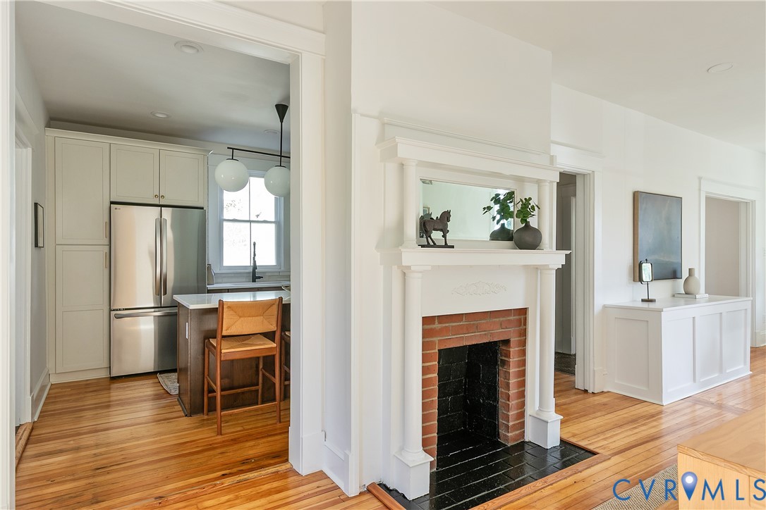 514 W 25th St