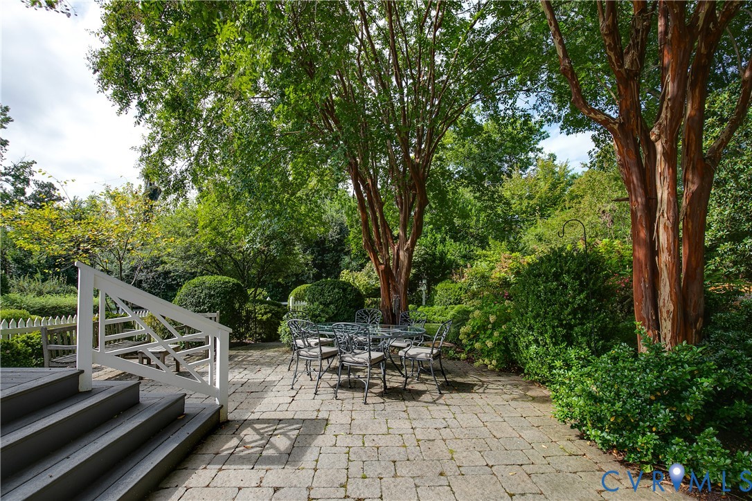 4307 Cary Street Rd
