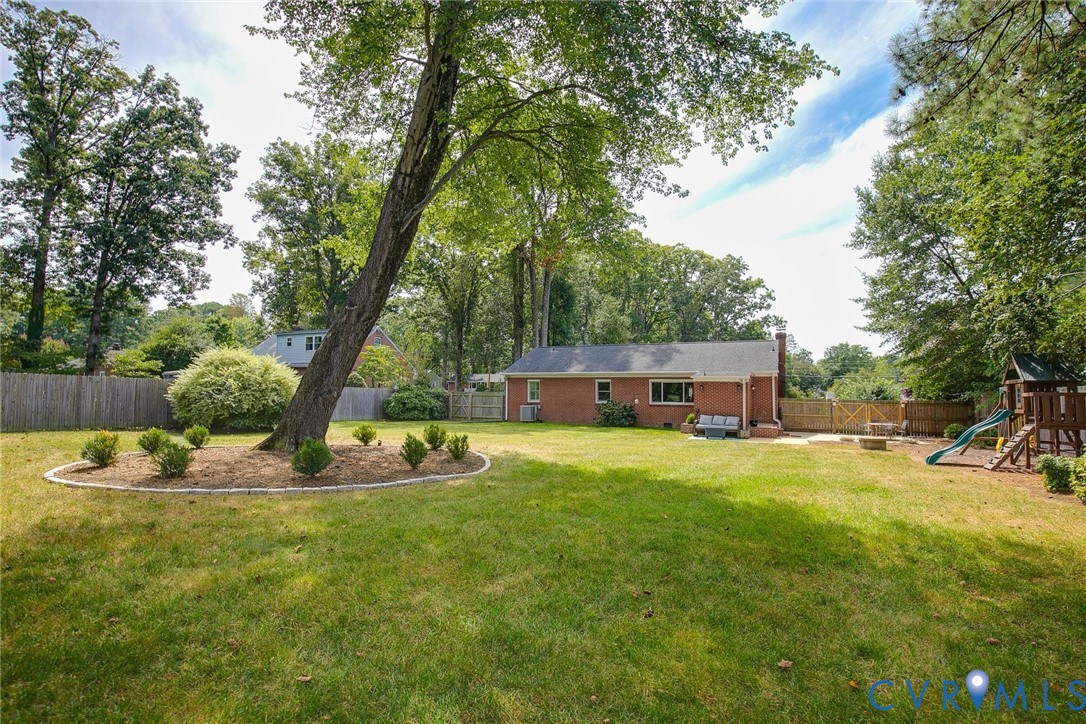 8310 Bronwood Rd