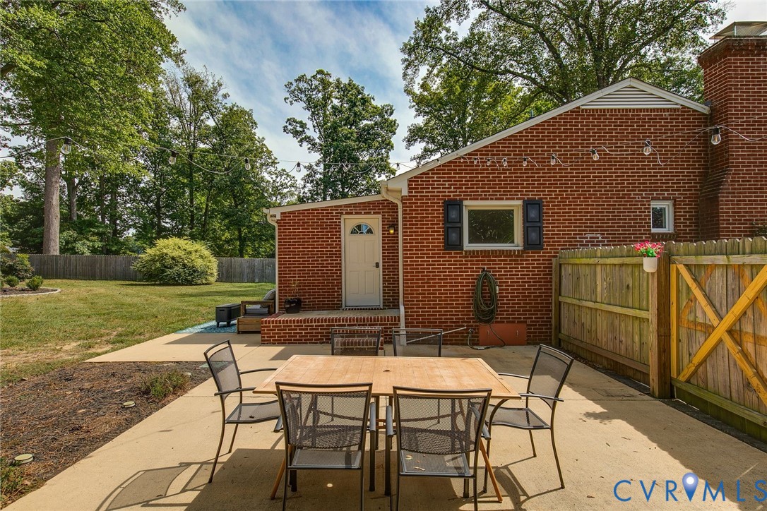 8310 Bronwood Rd