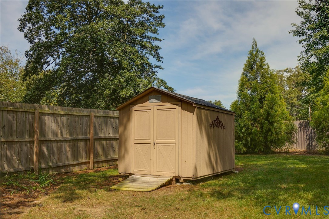 8310 Bronwood Rd