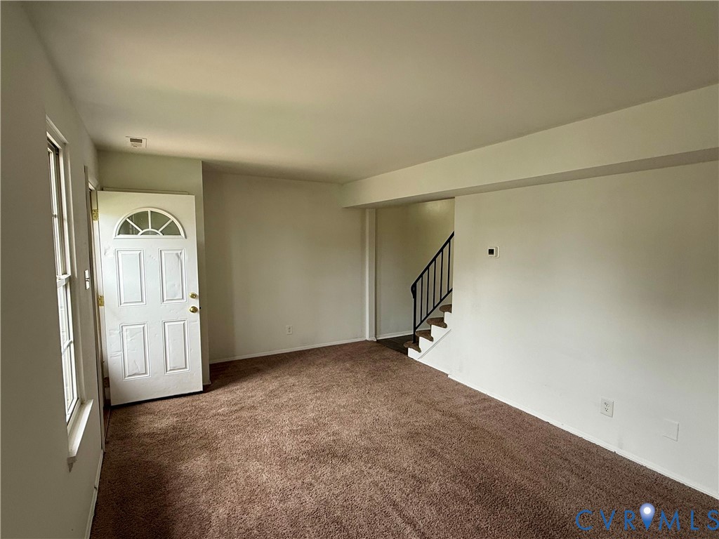 405 Roxana Rd