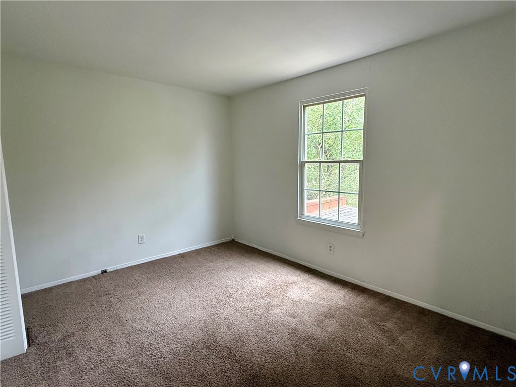 405 Roxana Rd