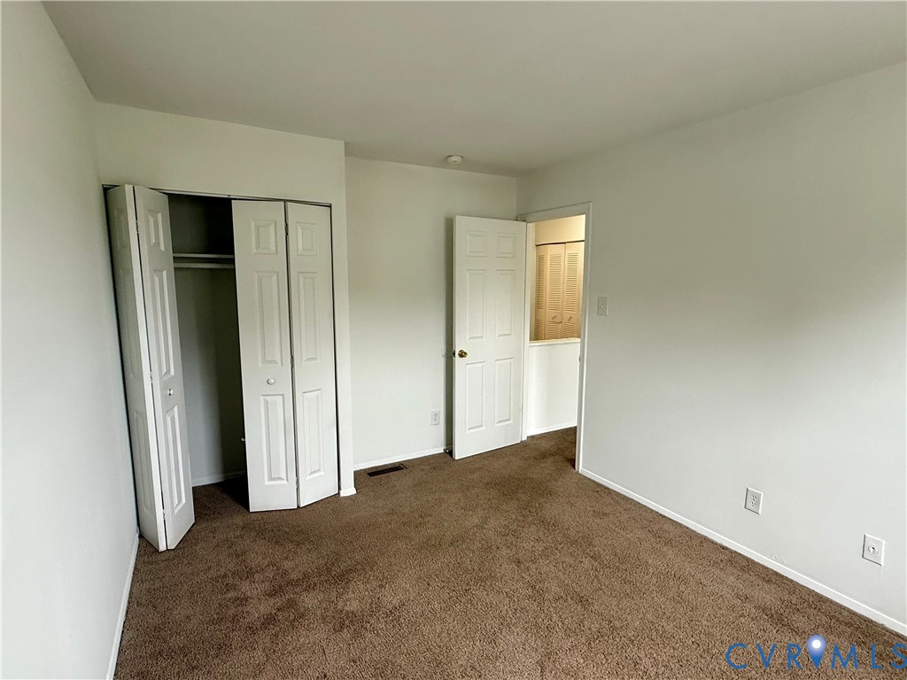 405 Roxana Rd