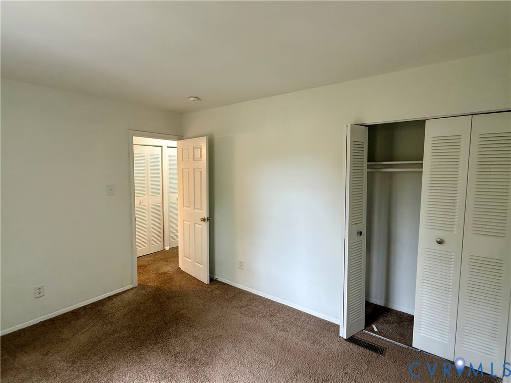 405 Roxana Rd