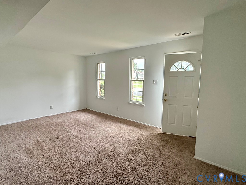 405 Roxana Rd