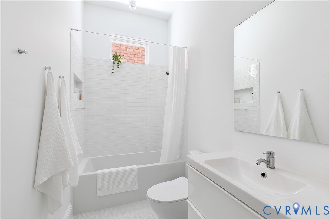 601 N Davis Ave Unit#U6