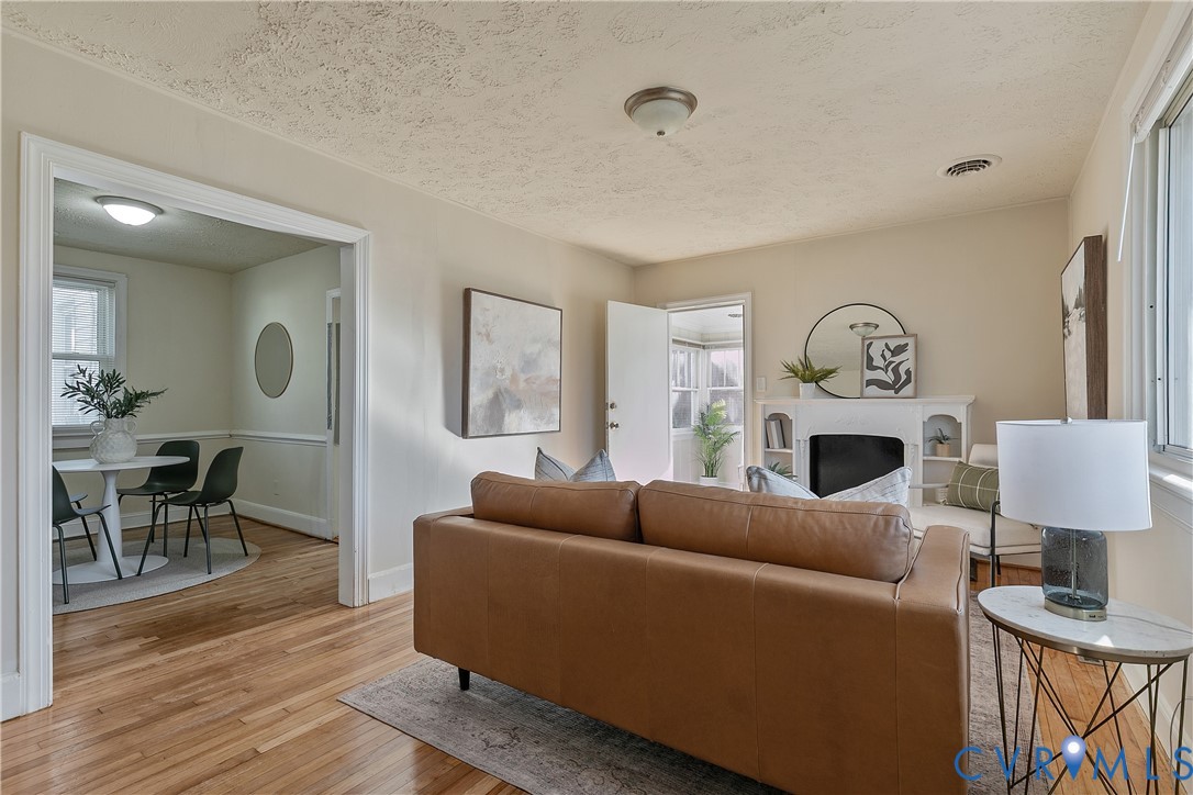 807 E Belt Blvd