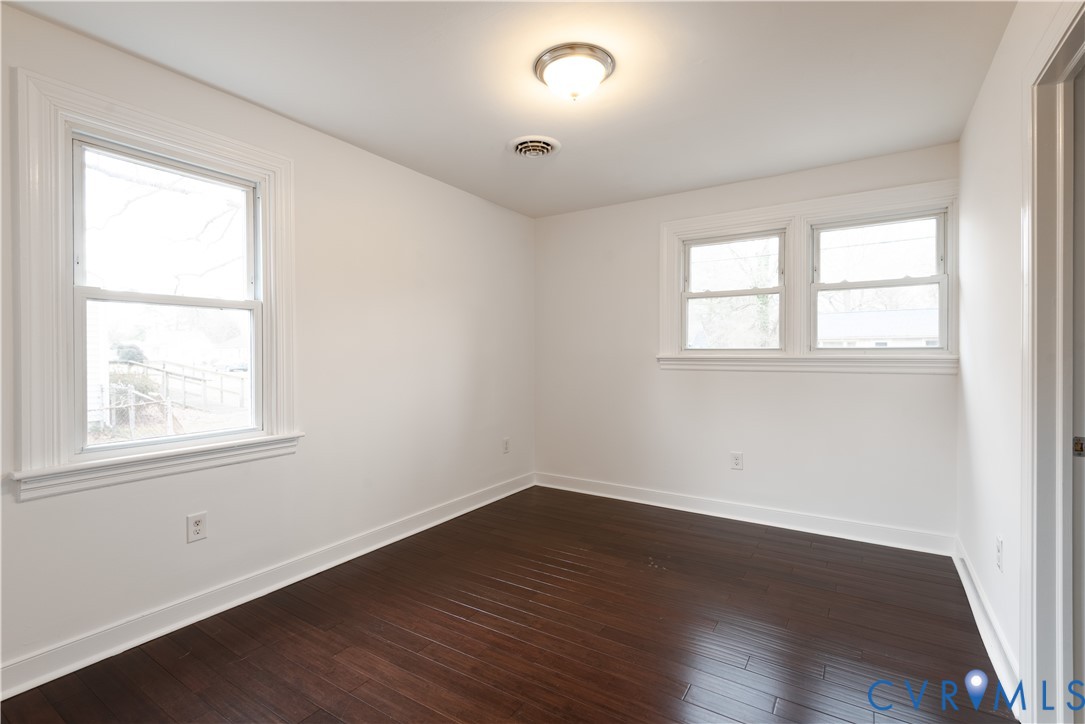 222 S Cedar Ave