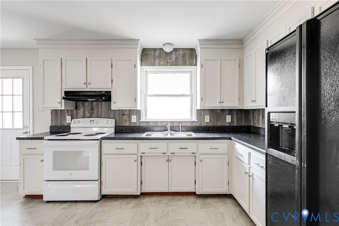 3030 Clintwood Rd
