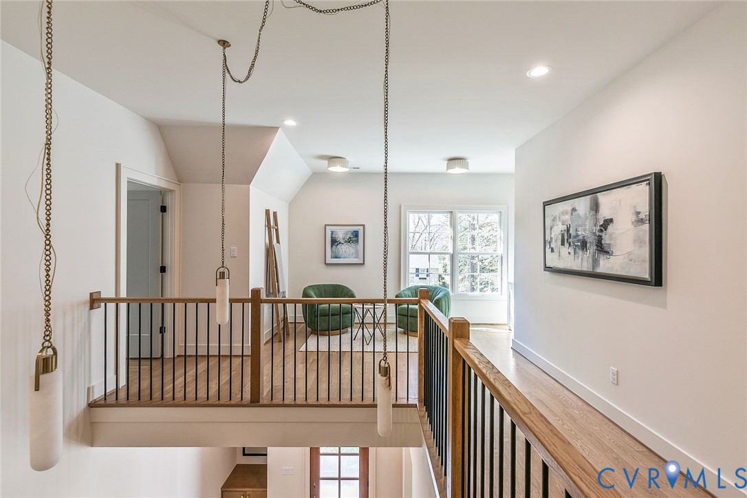 1107 Essex Ave