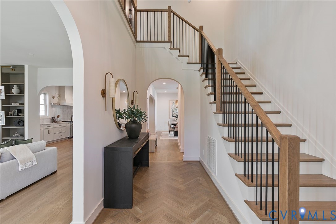 1107 Essex Ave
