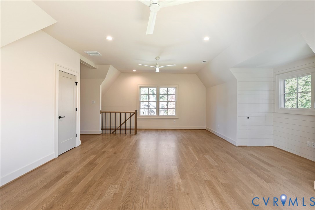 1107 Essex Ave