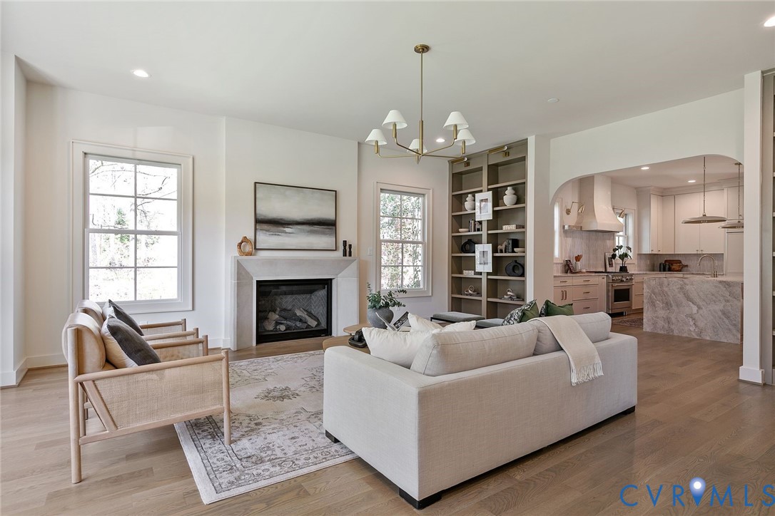 1107 Essex Ave