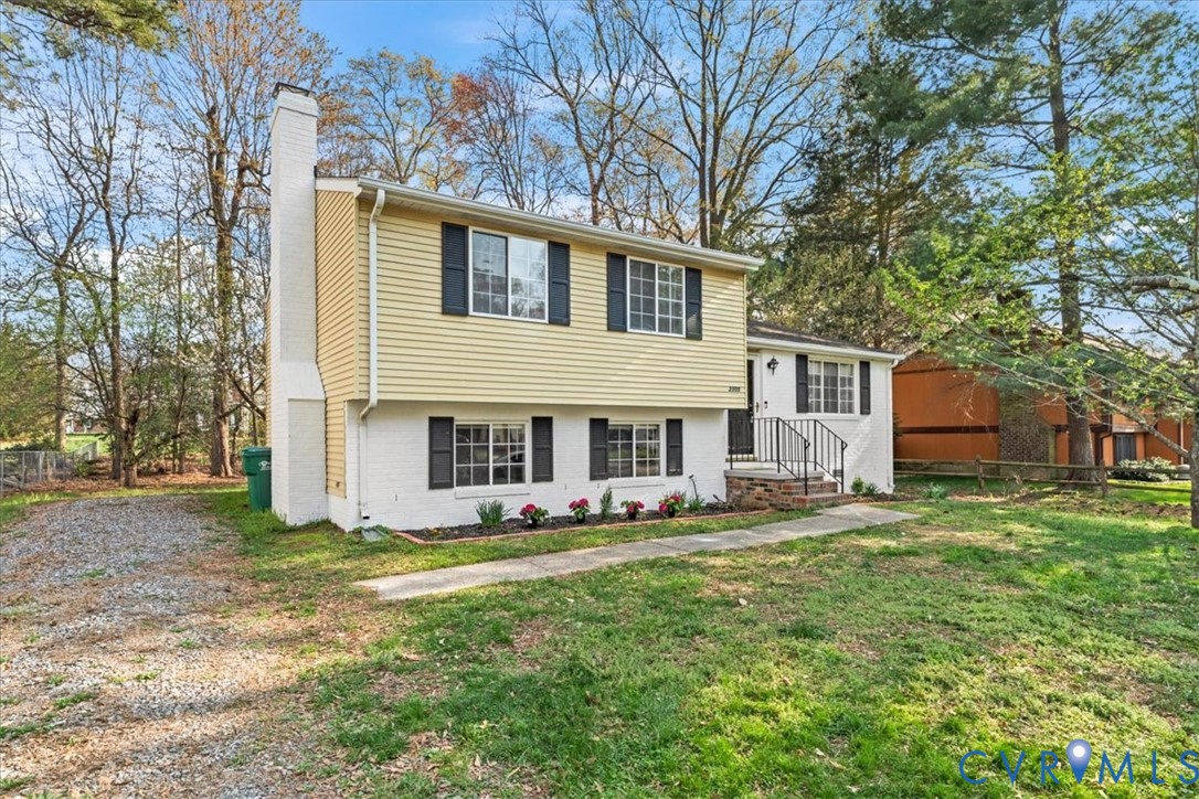 2305 Edenbrook Dr