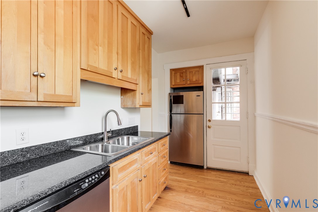 1600 Grove Ave Unit#U4