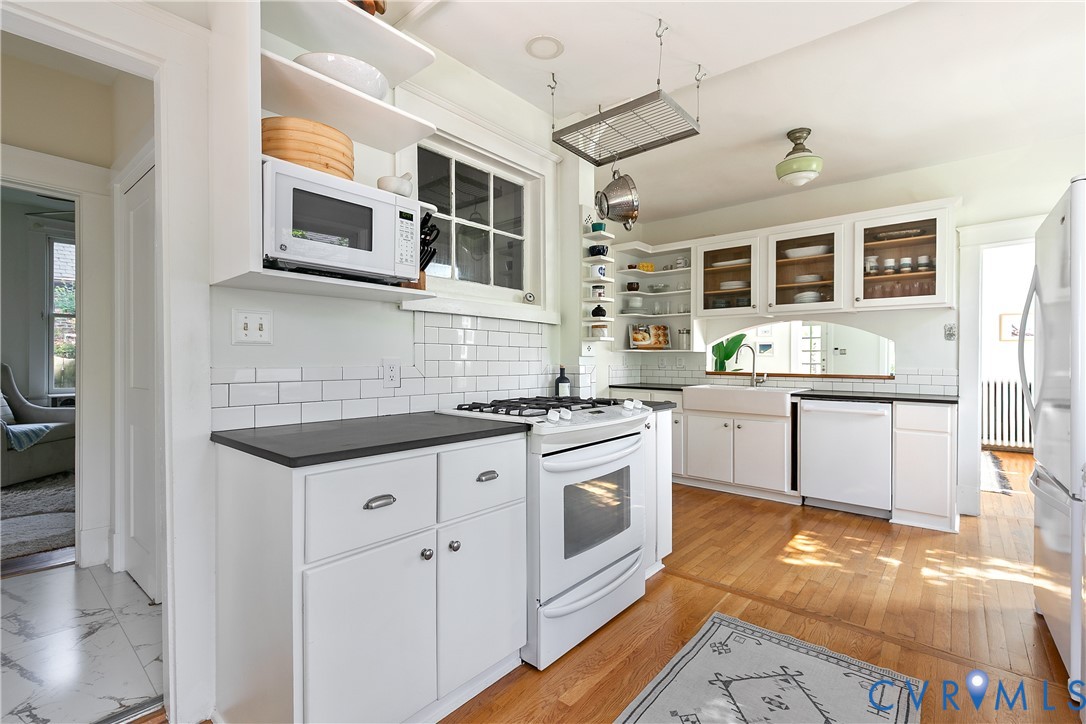 3808 Fauquier Ave