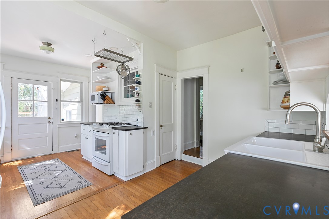3808 Fauquier Ave