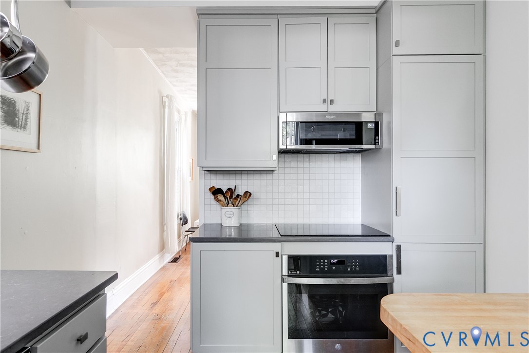 612 W 25th St