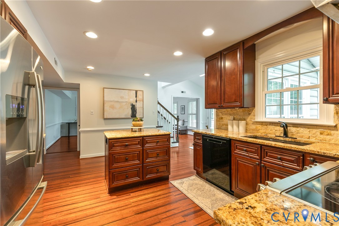 4600 Foxwood Rd