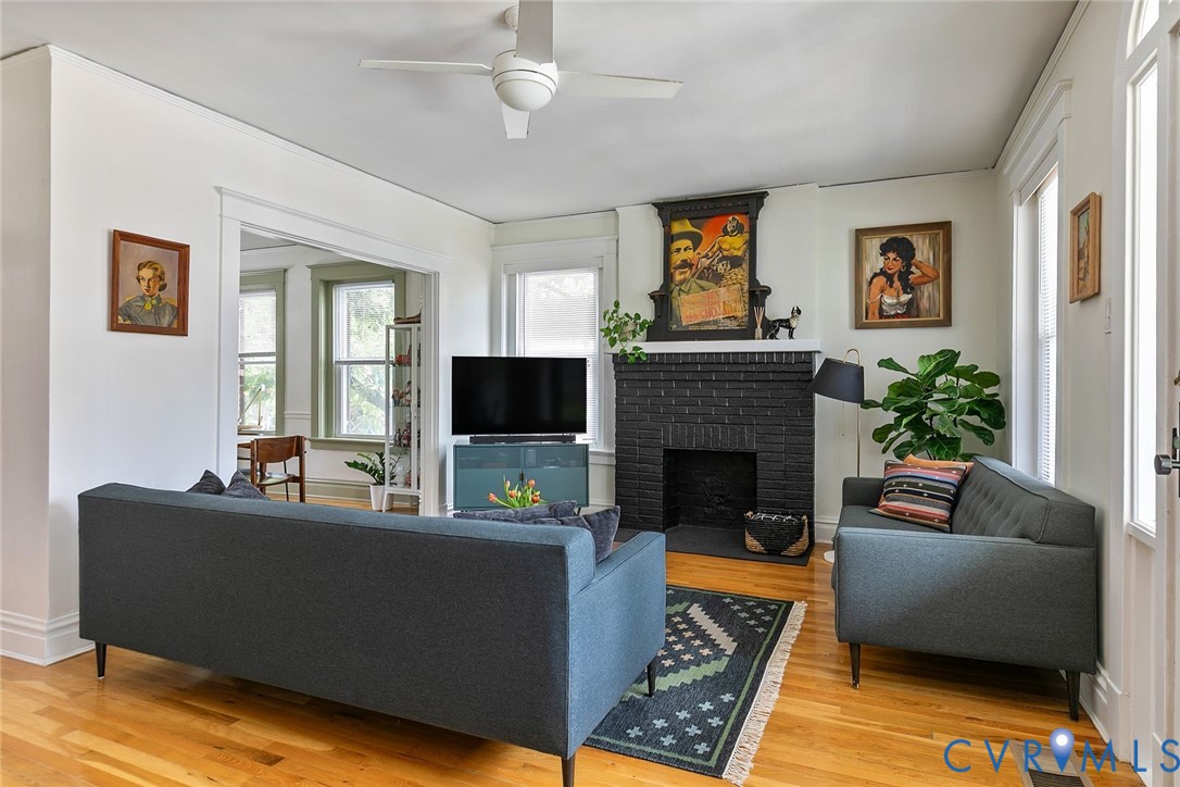 200 S Mulberry St