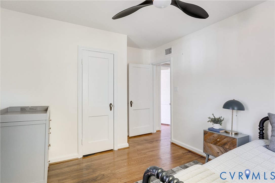 4811 Bromley Ln