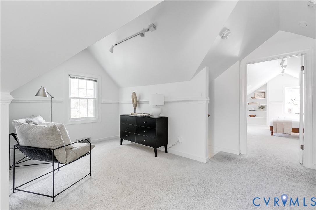 4811 Bromley Ln
