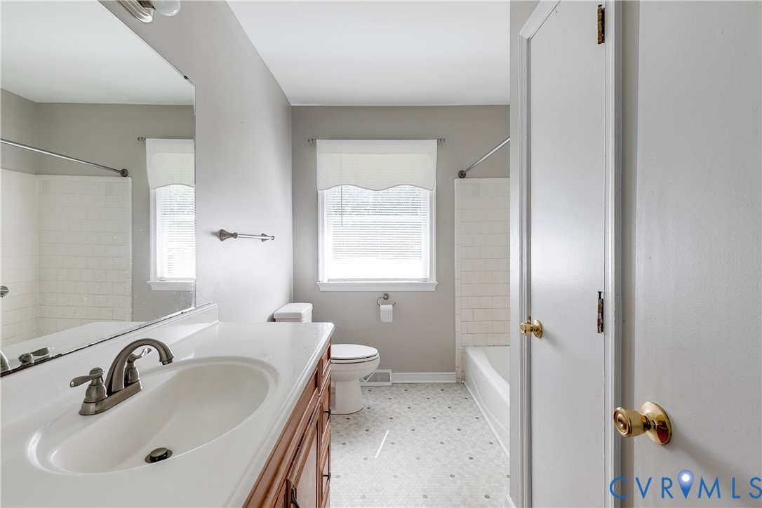 2702 Puckett Ct