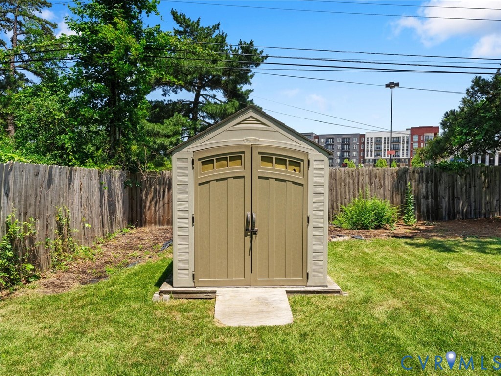 8724 Holly Hill Rd