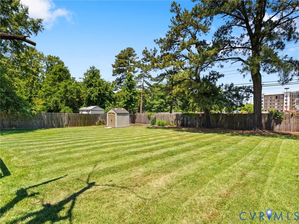 8724 Holly Hill Rd