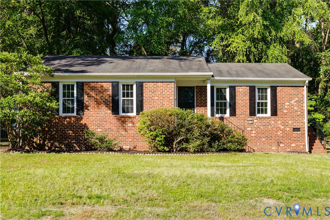 2016 Cedarhurst Dr